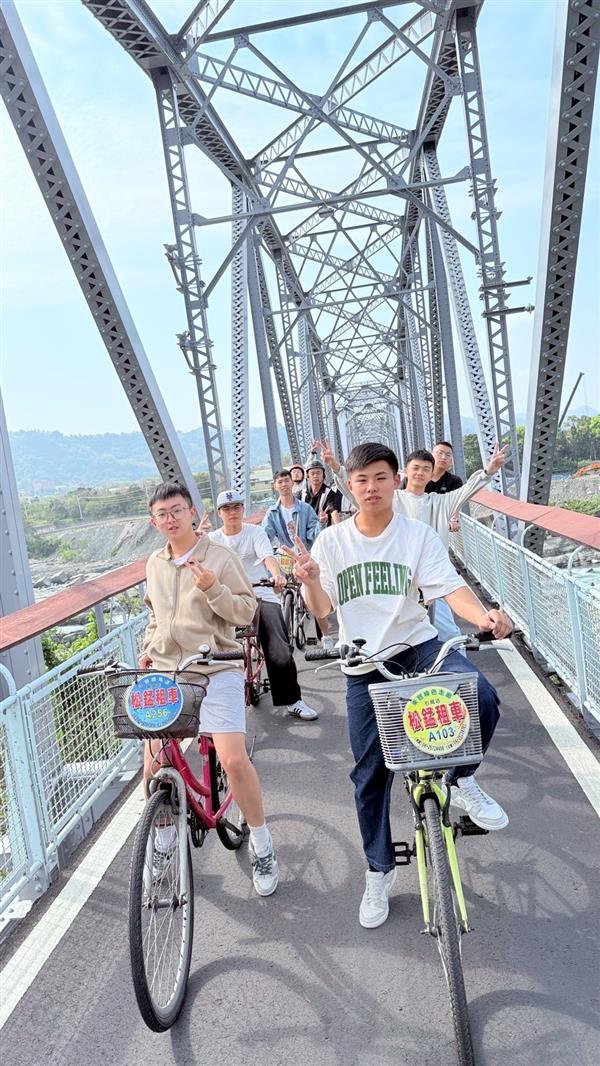 高中部114年班畢業旅行, 共6張圖片
