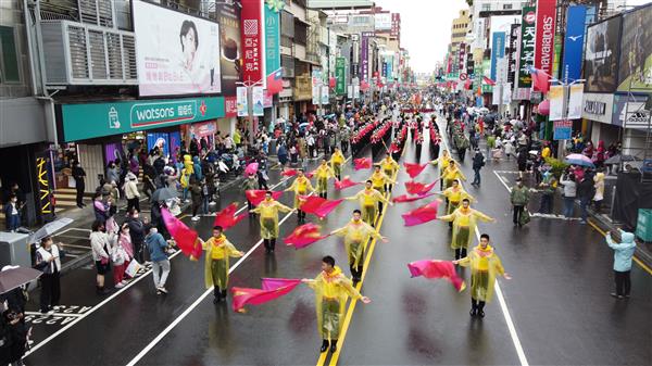 嘉義國際管樂節踩街活動, 共18張圖片