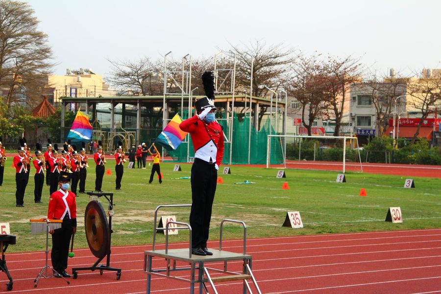 本校合唱團及樂旗隊參加110學年度全國學生音樂比賽全國決賽，分別獲得南區「優等」及「特優等」評鑑, 共7張圖片