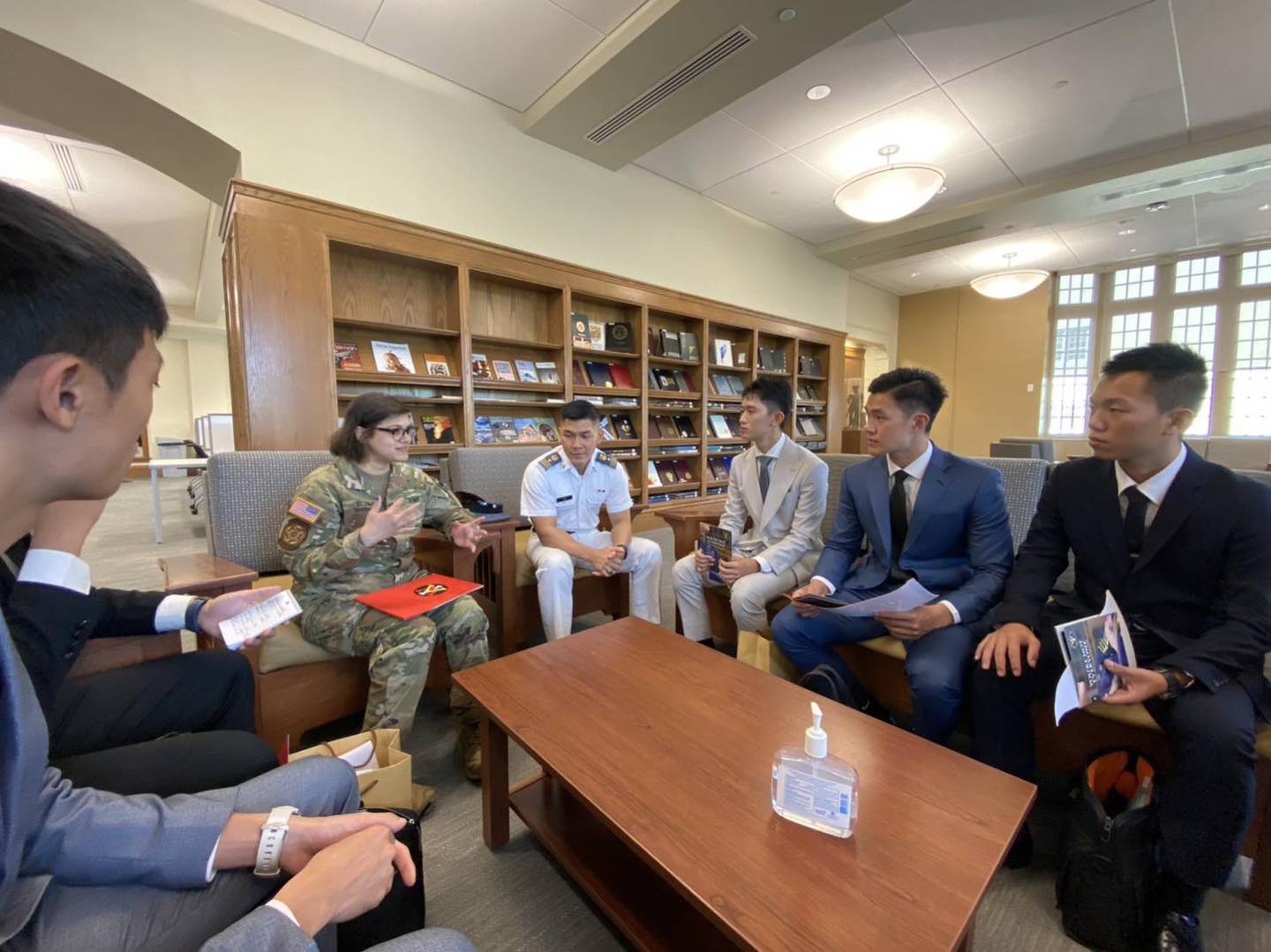 赴美軍校交流參訪相片共7張